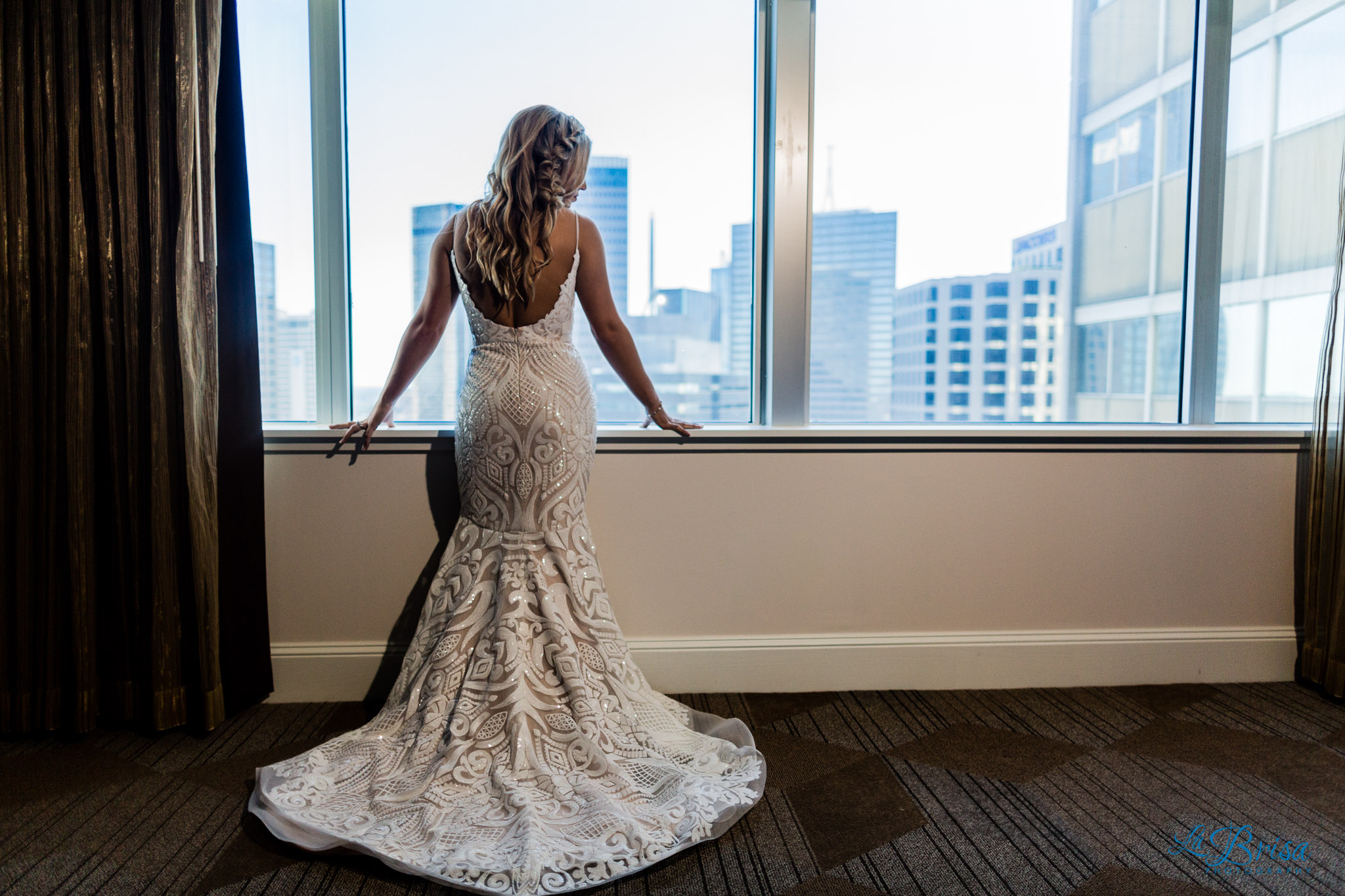 backless wedding gown dallas skyline